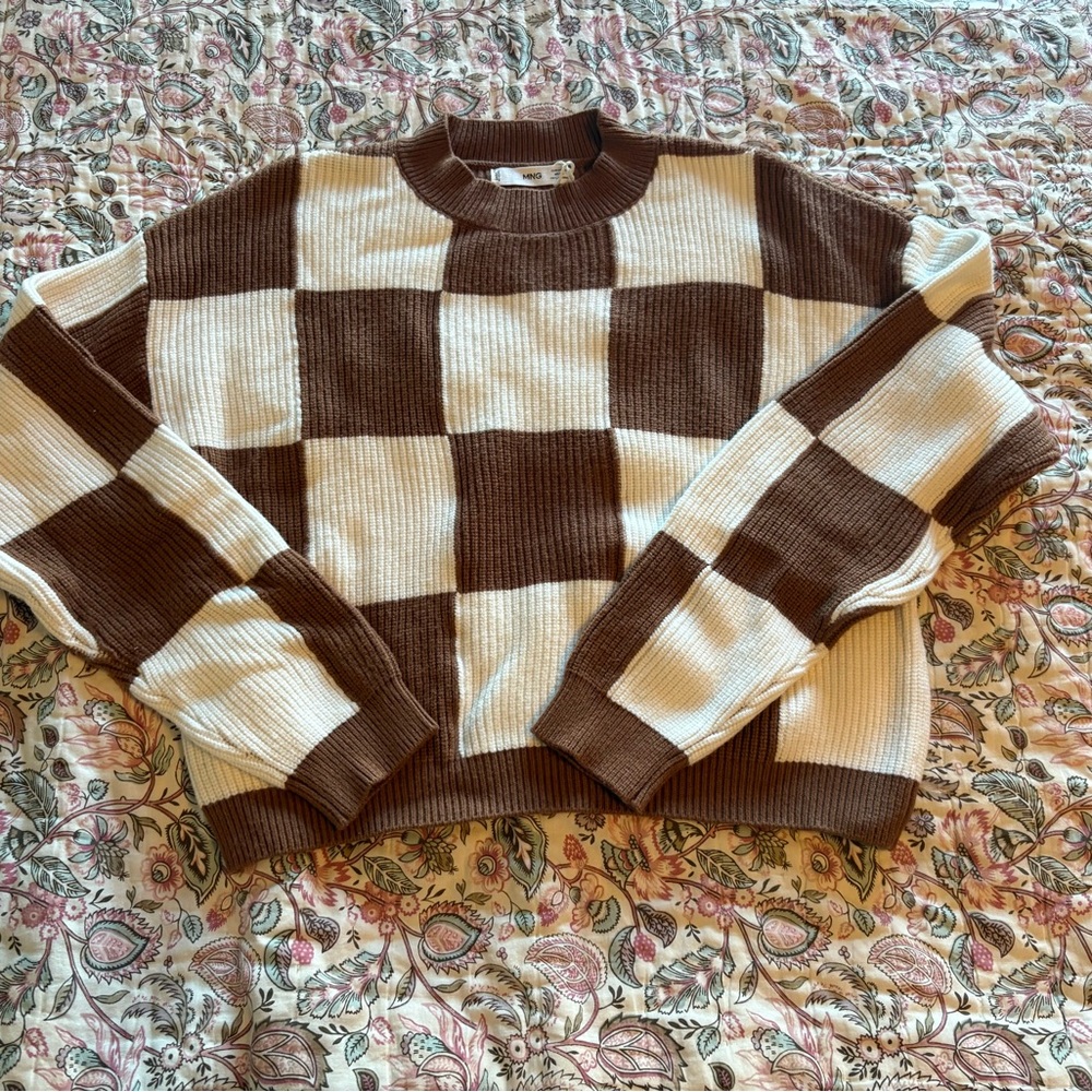 Never worn Mango Brown and white Checkered Sweater